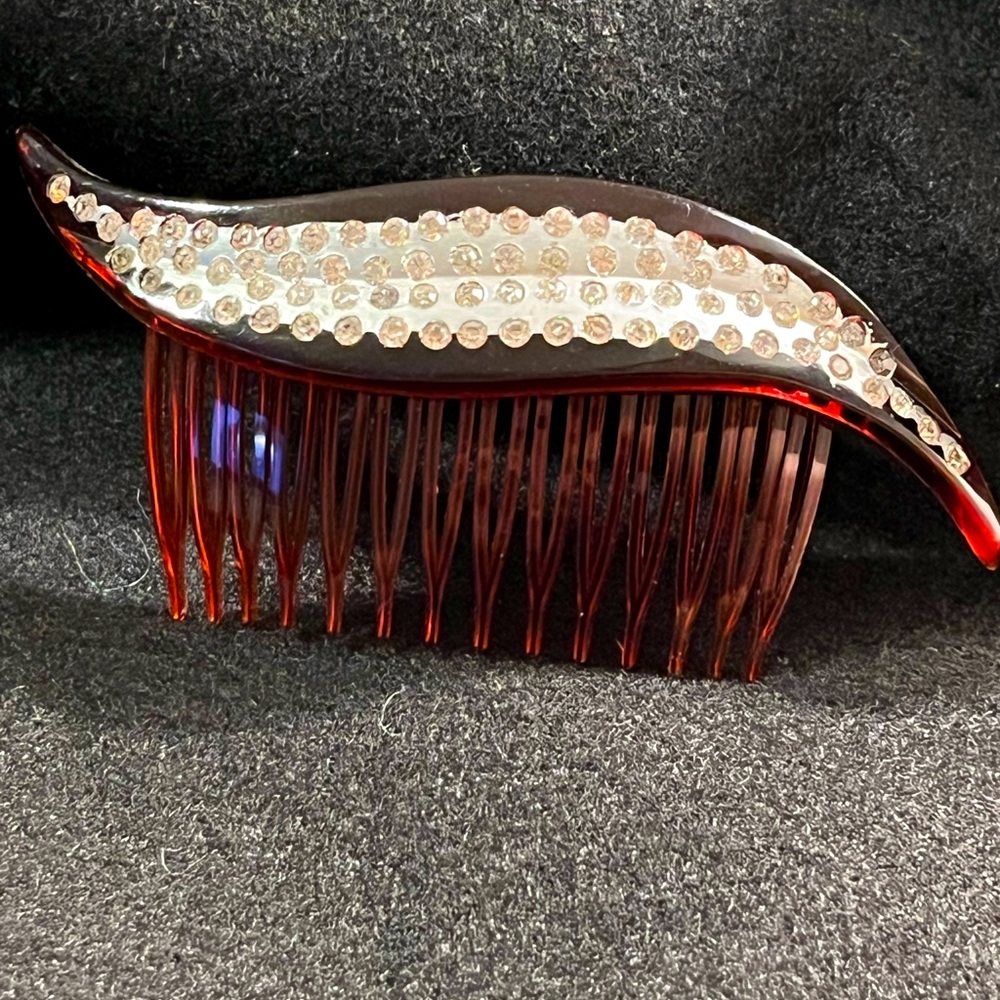 Elegant Rhinestone Hair Comb. USA